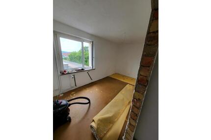 Wohnung in 36404 Öechsen - 65.000,00&nbsp;EUR Kaufpreis, ca.&nbsp; 64,00&nbsp;m&sup2; in Vacha (PLZ: 36404)