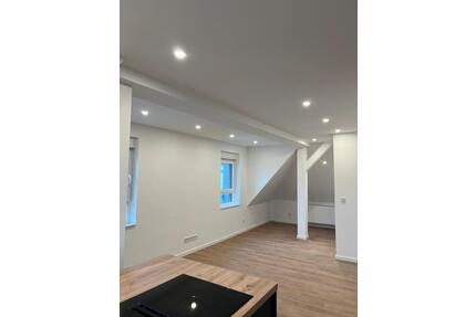 Erstbezug nach Sanierung - Frisch renovierte 1-Zimmer-Wohnung - Löhnberg