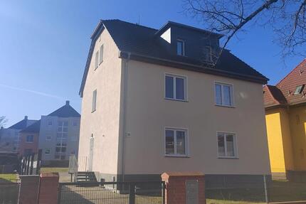 Gemütliche Dachgeschosswohnung - 1.050,00&nbsp;EUR Kaltmiete, ca.&nbsp; 48,00&nbsp;m&sup2; in Wildau (PLZ: 15745)