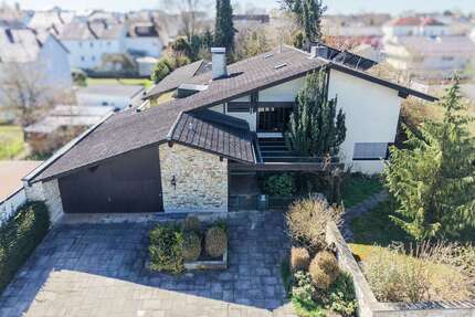 Haus zum Kaufen in Gaimersheim 1.780.000,00 € 276 m²