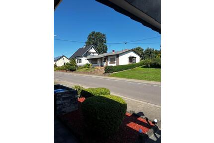 Bungalow in Uchtelfangen - 1.200,00&nbsp;EUR Kaltmiete, ca.&nbsp; 140,00&nbsp;m&sup2; in Merchweiler (PLZ: 66589)