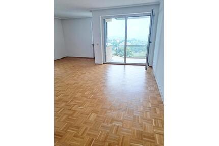 Attraktive 3-Zimmerwohnung mit herrlicher Aussicht in Cham