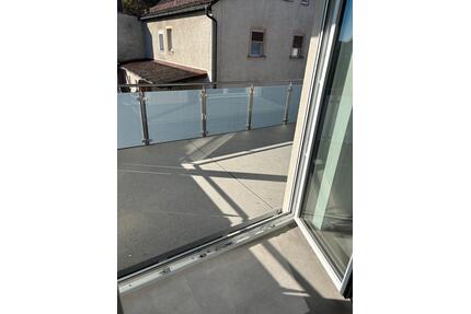 Neubau-Erstbezug! 3-Zimmer-Wohnung mit großem Balkon, EBK & Aufzu - Treuchtlingen