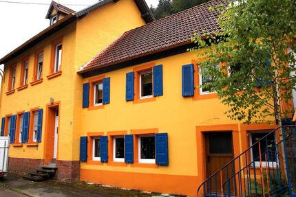 Haus in Rinnthal, bei Annweiler in der Pfalz - Albersweiler