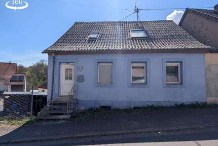 Haus zum Kaufen in Schiffweiler 156.000,00 € 102.64 m²