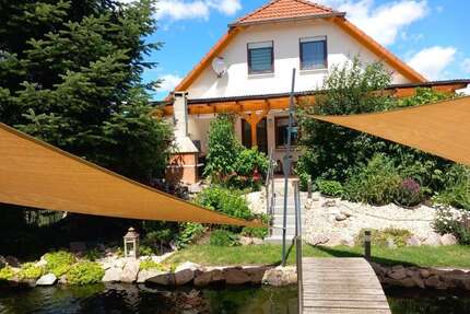 Haus zum Kaufen in Crimmitschau 259.000,00 € 100 m²