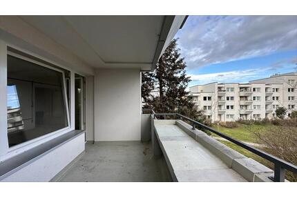 Helle 2-Zimmer-Wohnung mit Balkon in Gauting