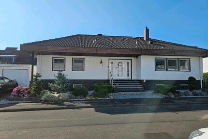 Freistehender Bungalow Haus - 425.000,00&nbsp;EUR Kaufpreis, ca.&nbsp; 160,00&nbsp;m&sup2; in Baunatal (PLZ: 34225)