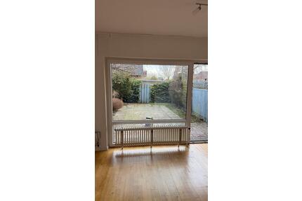 Gemütliches Reihenmittelhaus mit Garten & Garage & viel Licht! - Westerstede