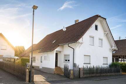 Haus zum Kaufen in Neuried Altenheim 305.000,00 € 143.89 m² - Neuried / Altenheim