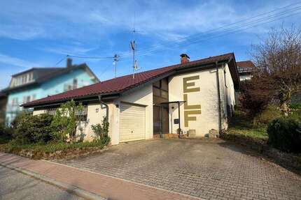 Haus zum Kaufen in Schönbrunn 297.000,00 € 147.91 m²