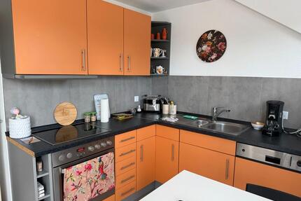 2 ZKB Dachgeschosswohnung mit sonnigem Balkon in Schwemlingen zu vermieten. - Merzig