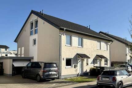 Haus zum Mieten in Bornheim 2.000,00 € 136.71 m²