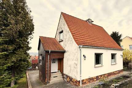 Haus zum Kaufen in Seegebiet Mansfelder Land OT Amsdorf 190.000,00 € 172 m²