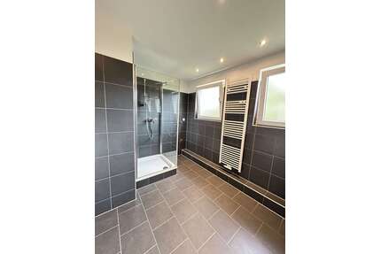 Wohnung zum Mieten in Duisburg 405,00 € 50.56 m²