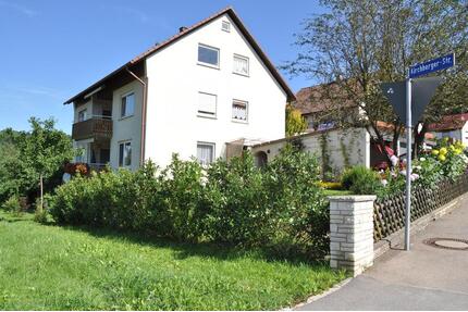 Dachgeschoss-Wohnung - 520,00&nbsp;EUR Kaltmiete, ca.&nbsp; 65,00&nbsp;m&sup2; in Burgstetten (PLZ: 71576)