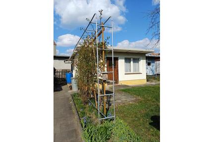 Gartengrundstück mit Massivlaube - Radibor