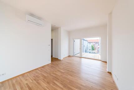 Tolle 3-Raum-Wohnung mit Dachterrasse, Balkon & Klimaanlage - WE19 - Halle (Saale) Büschdorf
