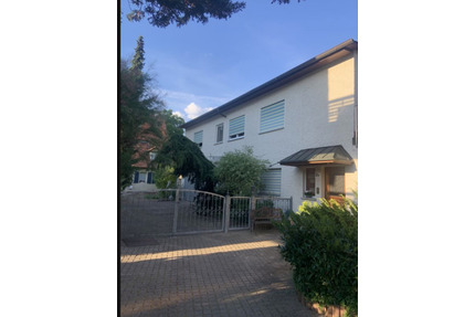 Helle 4 Zimmer Wohnung im Nürnberger Norden