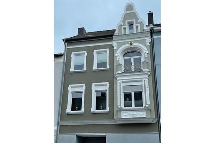 Modernisiertes Wohn-und Geschäftshaus – 3 WHG und Büro. - Sofort - Linnich