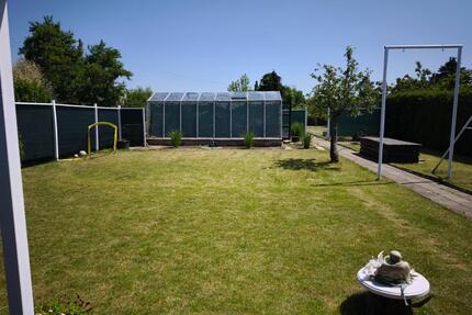 Pachtgarten mit Steinhaus, Keller, Wasser, Strom, WC, Dusche,Pool - Schönebeck (Elbe)