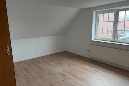 4-Zimmer Wohnung 102 m²mit Garten,eigenem Eingang (Hauscharakter) - Cloppenburg