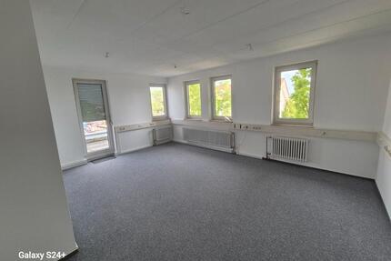 Schöne 2 ½ Zimmerwohnung mit Balkon in Dürnau