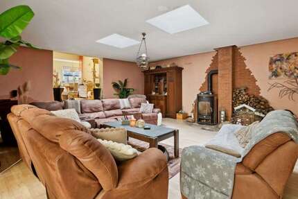 Haus zum Kaufen in Brandenburg an der Havel 330.000,00 € 192 m²