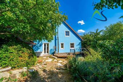 Haus zum Kaufen in Duggendorf Hochdorf 649.000,00 € 289.11 m² - Duggendorf / Hochdorf