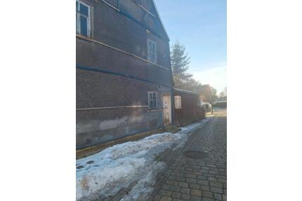 altes Fachwerkhaus in Lössnitz zu verkaufen - Lößnitz