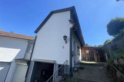 Haus zum Kaufen in Bühlertal 230.000,00 € 122 m²