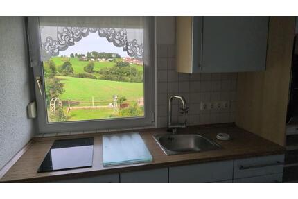 unsere schöne, moderne 2-Zi-Single-DG-Wohnung mit Südwestbalkon - Kirchberg im Wald