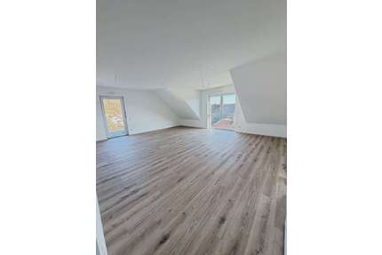 Wohnung zum Mieten in Lahnau 1.200,00 € 99.84 m²