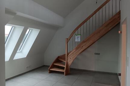 Moderne Dachgeschoss Maisonette mit großer Terrasse, Dusche und Blick ins Grüne als Erstbezug! #DD79 - Freital