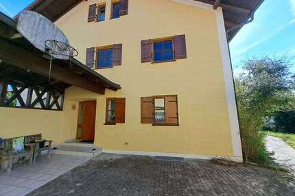 Haus zum Kaufen in Kirchdorf am Inn 445.000,00 € 230 m²