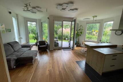 Direkte Seenähe & Provisionsfrei: 3 Zimmer Gartenwohnung EBK, TG - Starnberg
