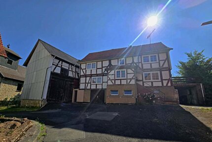 Bebra-OT, EFH + Scheune - 125.000,00&nbsp;EUR Kaufpreis, ca.&nbsp; 180,00&nbsp;m&sup2;&nbsp;Wohnfl&auml;che in Bebra (PLZ: 36179) Imshausen