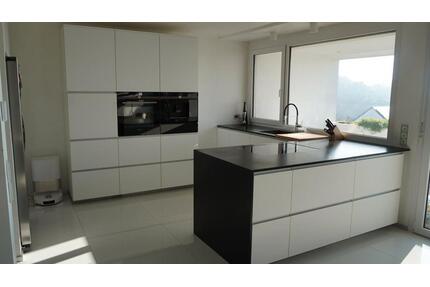 6 Zimmer 200m² Penthouse-Wohnung + Panorama-Aussicht + 4 Bäder + - Esslingen am Neckar Brühl
