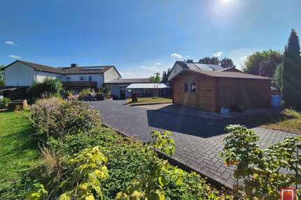 Haus zum Kaufen in Calden 289.000,00 € 260 m²