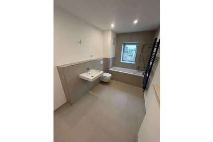 Wohnung zum Mieten in Meerane 600,00 € 84 m²