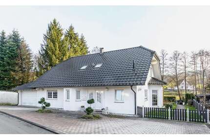 Haus zum Kaufen in Nordrhein-Westfalen - Waldbröl 530.000,00 € 187 m²