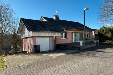Platz für die ganze Familie! - 229.000,00&nbsp;EUR Kaufpreis, ca.&nbsp; 134,00&nbsp;m&sup2; in Warstein (PLZ: 59581)