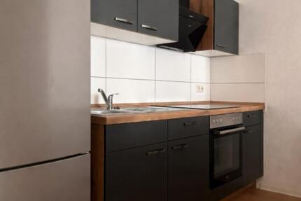 Stilvolle 2-Zimmer-Wohnung mit Loggia und Einbauküche (privat) - Magdeburg Neue Neustadt