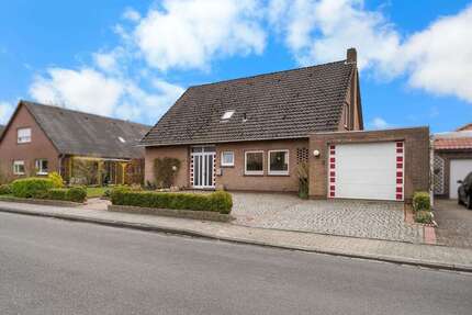 Haus zum Kaufen in Westerstede 249.000,00 € 171.66 m²