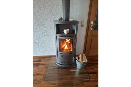 4-Zimmer-Wohnung im 1. OG mit Balkon – ruhig & nebenskostenarm!!! - Schöllnach