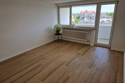 PROVISIONSFREI | Frisch renovierte 2-Zimmer-Wohnung | FREI - Fürth Nordstadt