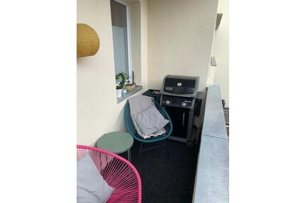 Helle Zwei-Zimmer-Wohnung mit Südbalkon - Köln Lindenthal