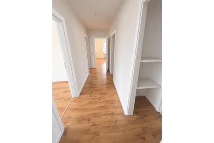 3-Zimmer-Wohnung in Bleckede, Erstbezug nach Sanierung zu 0227