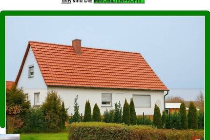 *** Grundstück mit 2 Häusern, nur ca. 8 km vom Zentrum Cottbus entfernt *** optional 5,2 ha Landwirtschaftsflächen