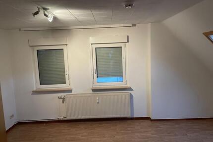 Dachgeschosswohnung in Holzheim - Pohlheim